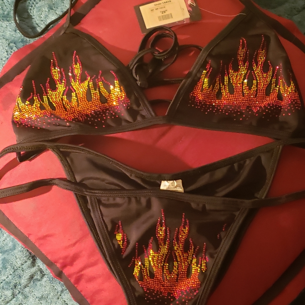 Exotic Outfit Purchased Black Flames New
